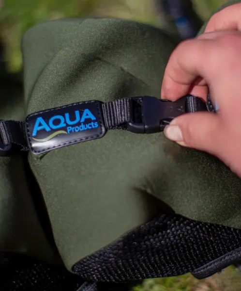 Aqua Neoprene Reel Jacket Large