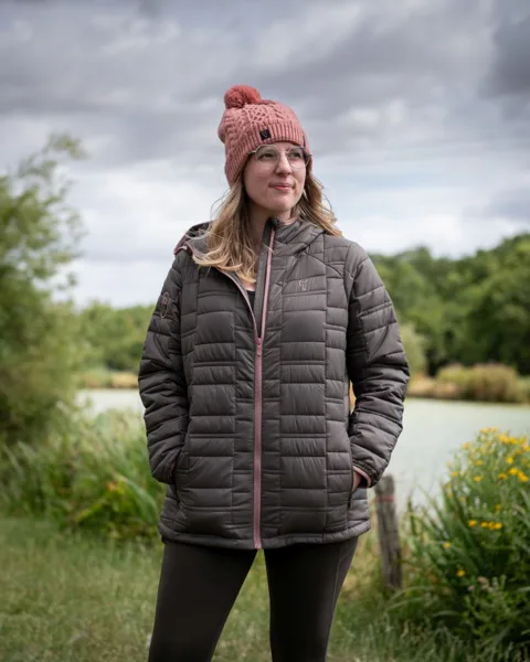 Ladies Knitted Bobble Hat