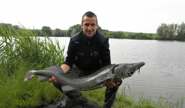 Soukromý revír o obří jeseter!