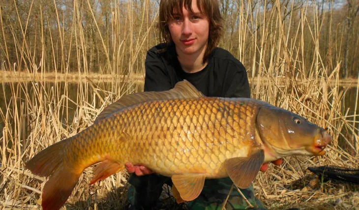 Z Máčidla na řeku..