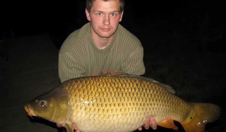 Dvě výpravy, dvě dvacky.