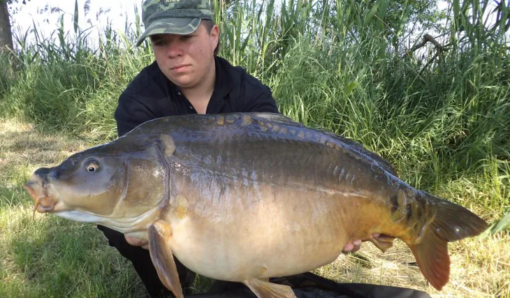 Kapři z pod lžíce bagru