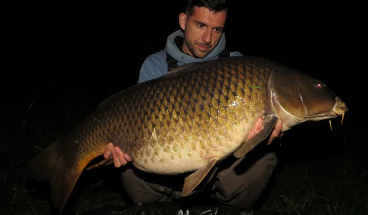 Podzimní řeka s „Clubem“