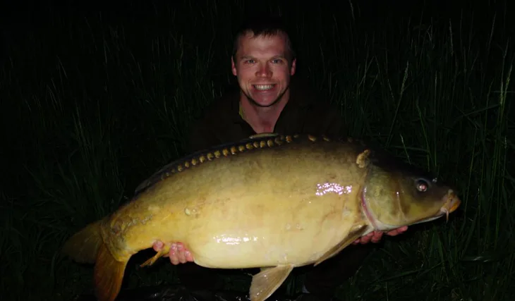 Konec dubna na řece