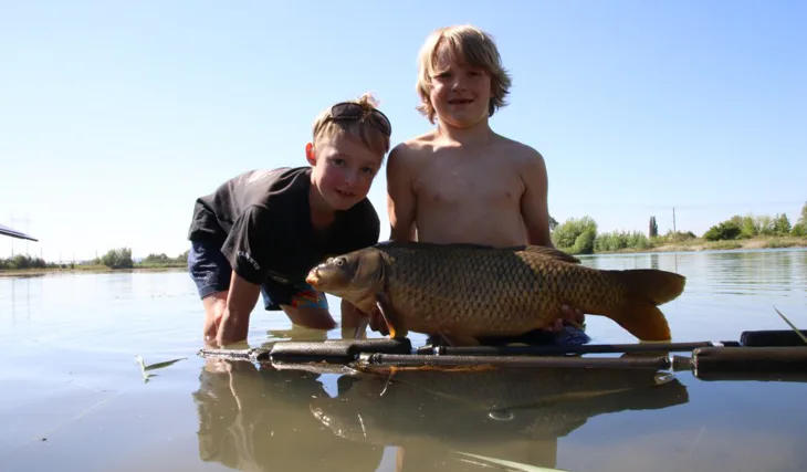 BRÁCHOVÉ PO ROCE NA PÍSKOVNĚ..