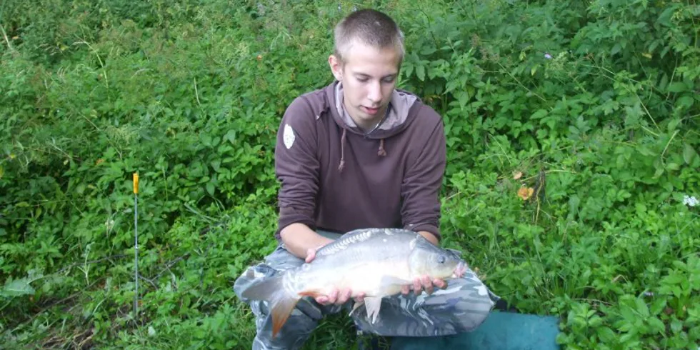 Desetikilová hranice pokořena