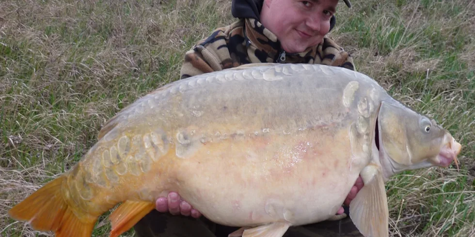 Vodník stále nakloněn...