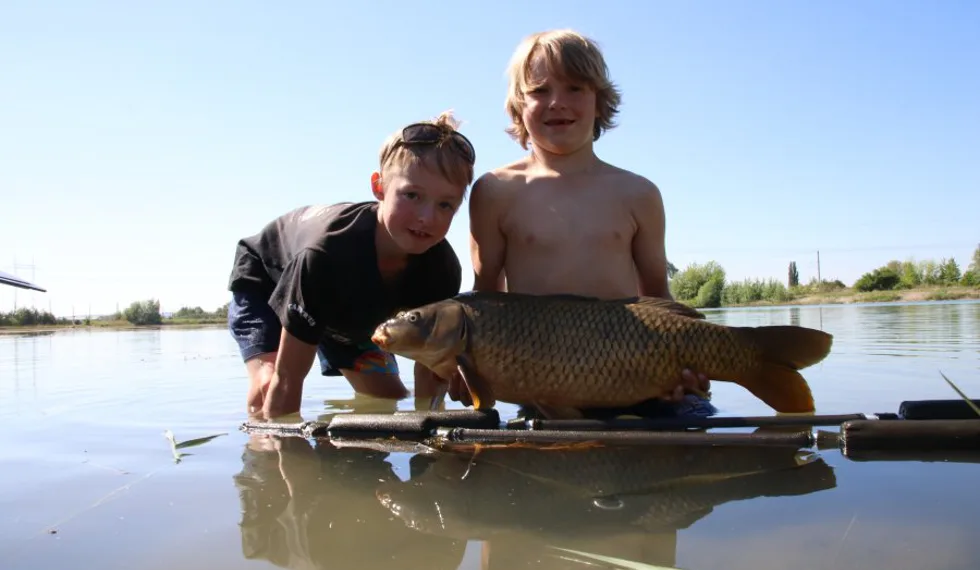 BRÁCHOVÉ PO ROCE NA PÍSKOVNĚ..