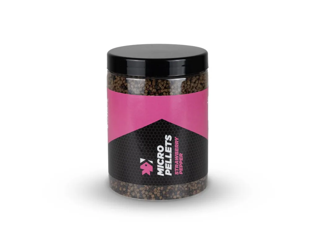 Feeder&#x20;Expert&#x20;Micro&#x20;Method&#x20;pelety&#x20;-&#x20;Jahoda&#x20;a&#x20;pep&#x0159;&#x20;700g