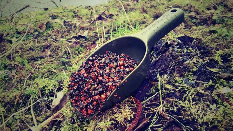 RidgeMonkey&#x20;lopatka&#x20;na&#x20;krmen&#x00ED;&#x20;-&#x20;zelen&#x00E1;