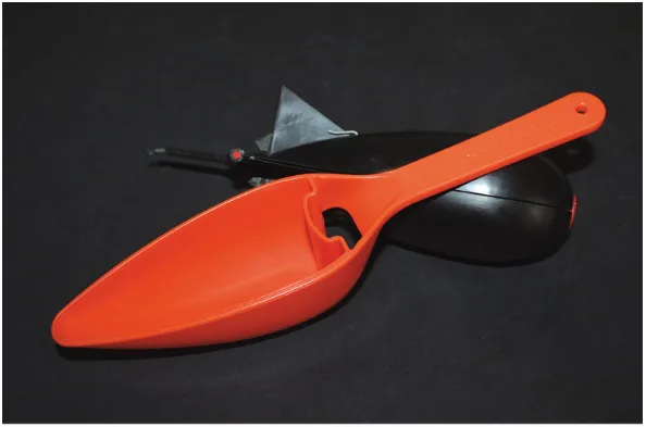 BangBug&#x20;Lopatka&#x20;Scooop&#x20;Midi&#x20;pro&#x20;Spomb